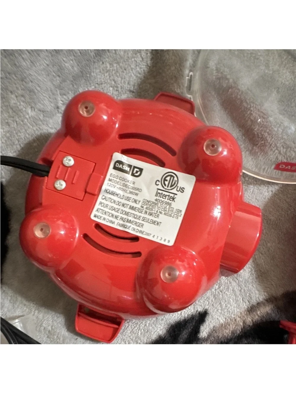 Dash DEC005RD Electric Egg Cooker 7-Egg Poaching 360W 120V Red
